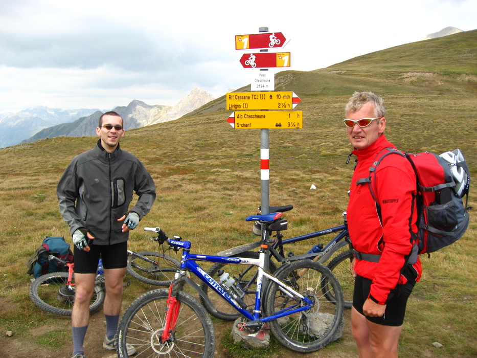 Pass Chaschauna, 2694m