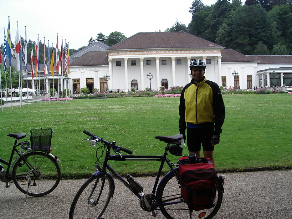 Vor dem Casino in Baden-Baden