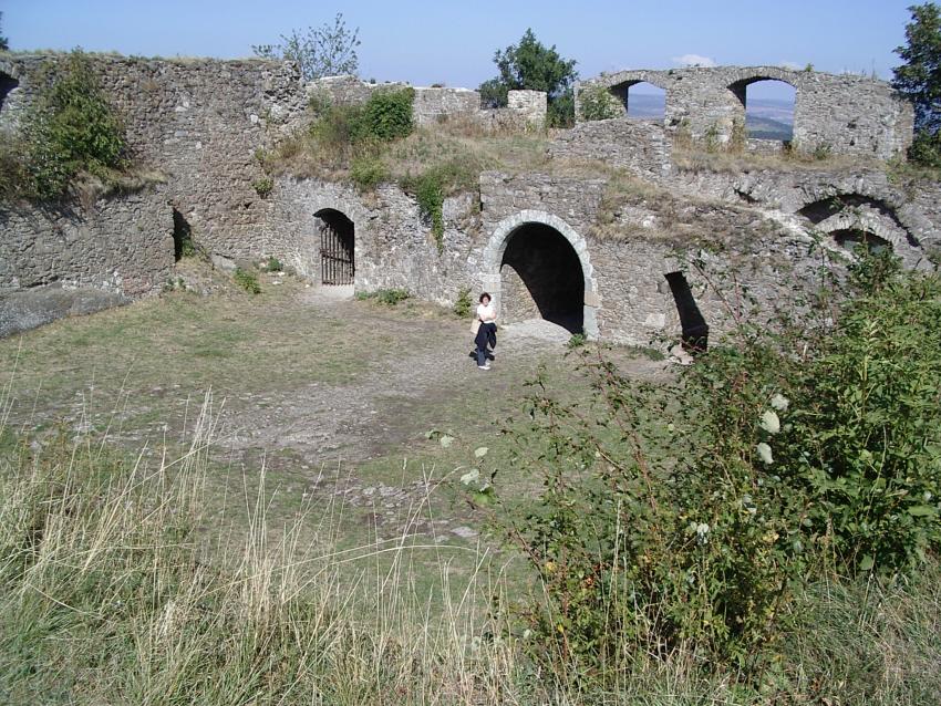 Im Innern der Hohentwielruine