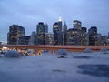 Manhattan von der Brooklyn Bridge